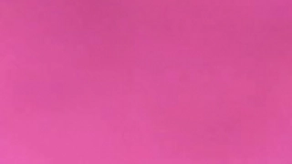 黑丝情趣装小美女被小哥无情爆草，口交大鸡巴让小哥各种蹂躏抽插好刺激，淫声荡语表情好骚呻吟可射旁人拍摄