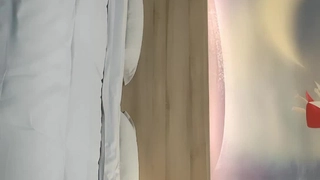 173个头肥臀少妇SPA推油，被挑逗成功拿下